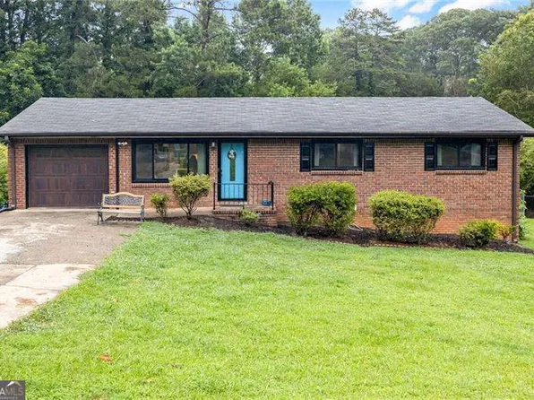 4155 Rebel Trail Dr, Douglasville, GA 30135