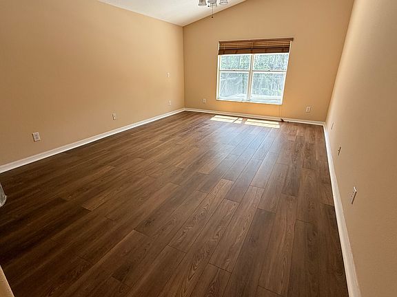 4th image of 8211 Canyon Creek Way