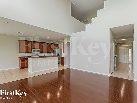 3rd image of 6718 Guilford Crest Dr