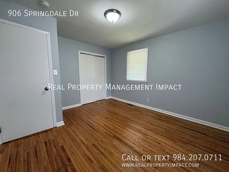 906 Springdale Dr — Photo 35