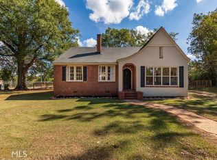 1416 4th Ave, West Point, GA 31833