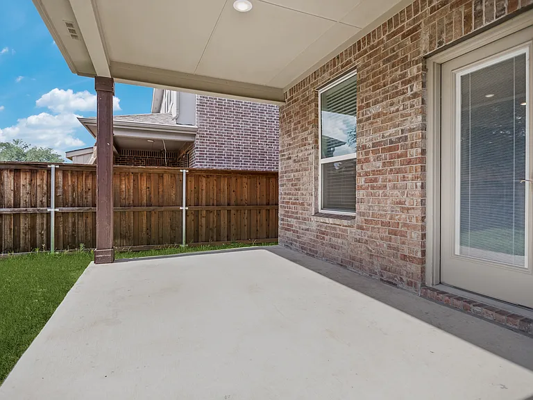 9927 Bates St — Photo 22