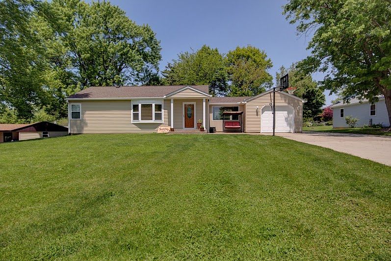 1st image of 705 13th Avenue Ct