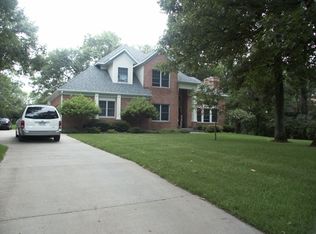 9779 Deer Ridge Dr, Cedar Rapids, IA 52411