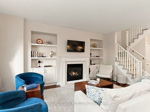 4th image of 39 Louisbourg Way