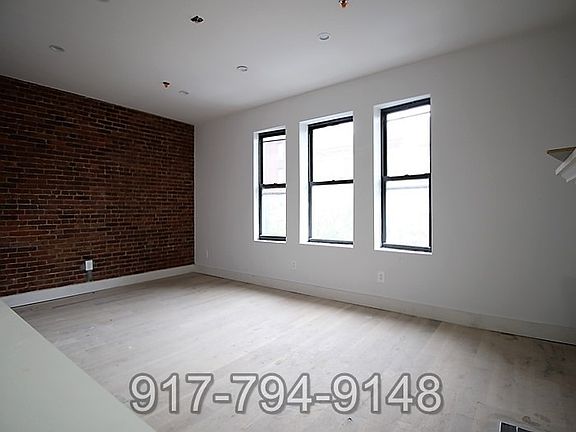 5th image of 1239 Pacific St #4B