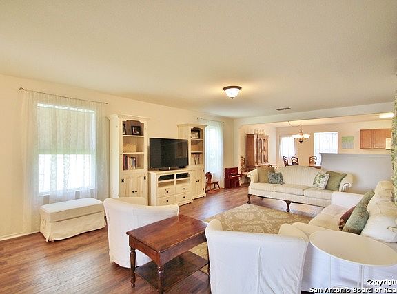 4th image of 20903 Liatris Ln