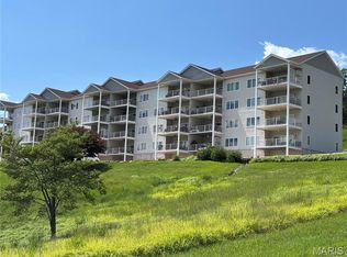 401 Timber Ridge Dr UNIT 16, Grafton, IL 62037