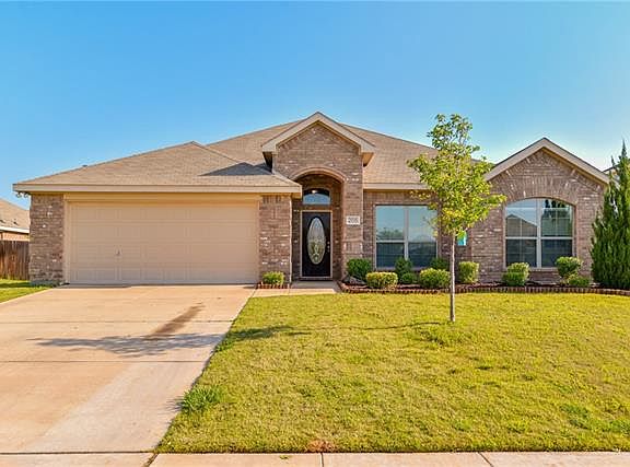 2nd image of 205 Longhorn Dr