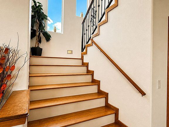 2nd image of 6520 Calle Bonita Ln