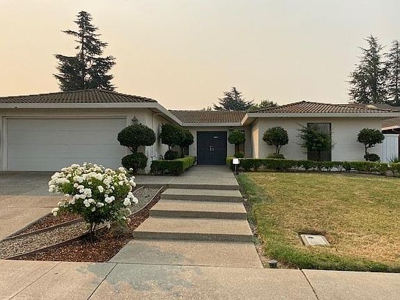 2nd image of 2510 Meadow Lake Dr