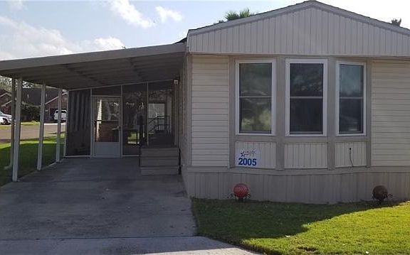 3rd image of 2005 Blue Jay St #85