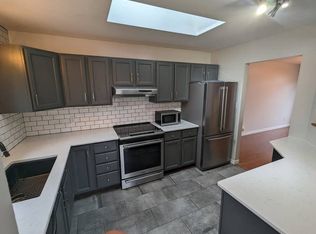 24 Loraine Ave #A, Quinte West, ON K8V 6M1