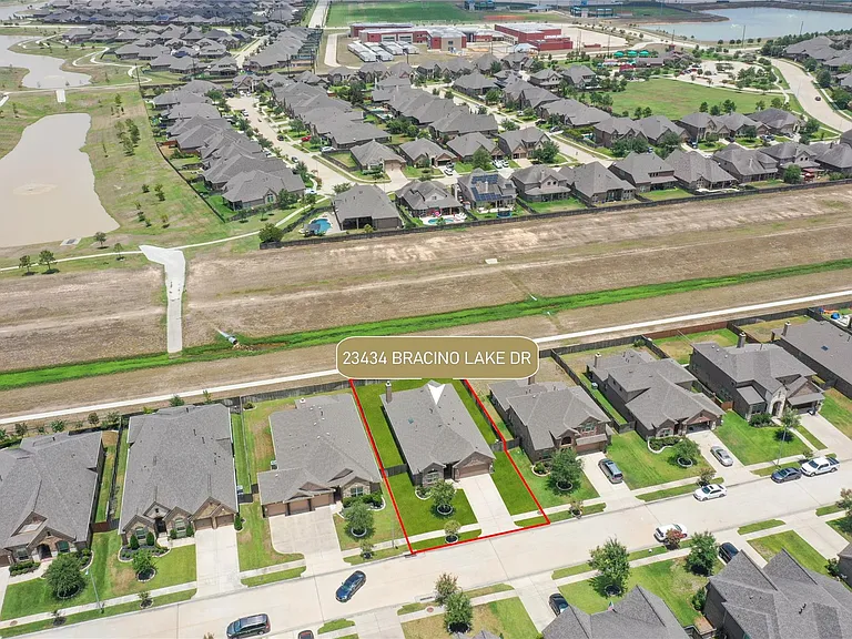 23434 Bracino Lake Dr — Photo 28