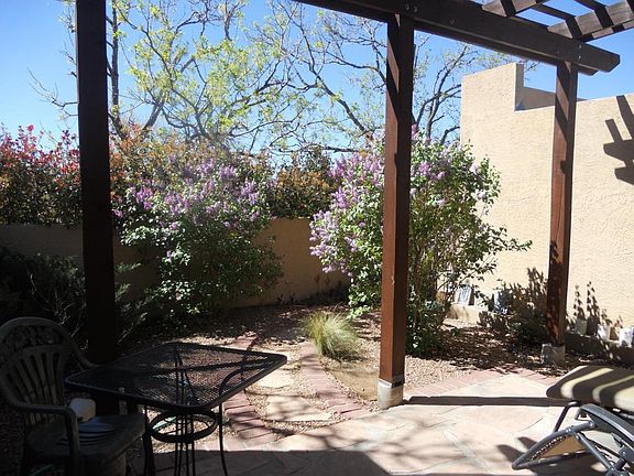5th image of 7101 Leslynne Dr NE