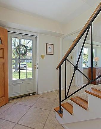 4th image of 4220 Minstrell Ln