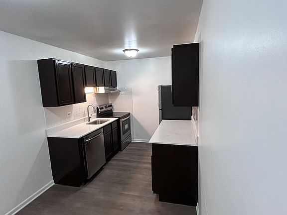 3rd image of 9807 S Karlov Ave #208