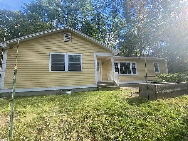 Full house with oversized garage and private yard