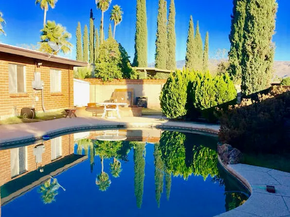 9430 E Lurlene Dr, Tucson, AZ 85730