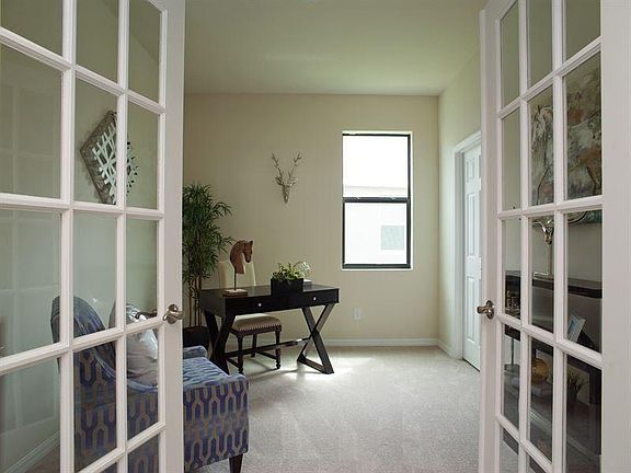 3rd image of 768 Rosemary Cir