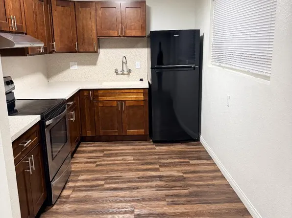 1881 Loma Vista St APT 8, Riverside, CA 92507