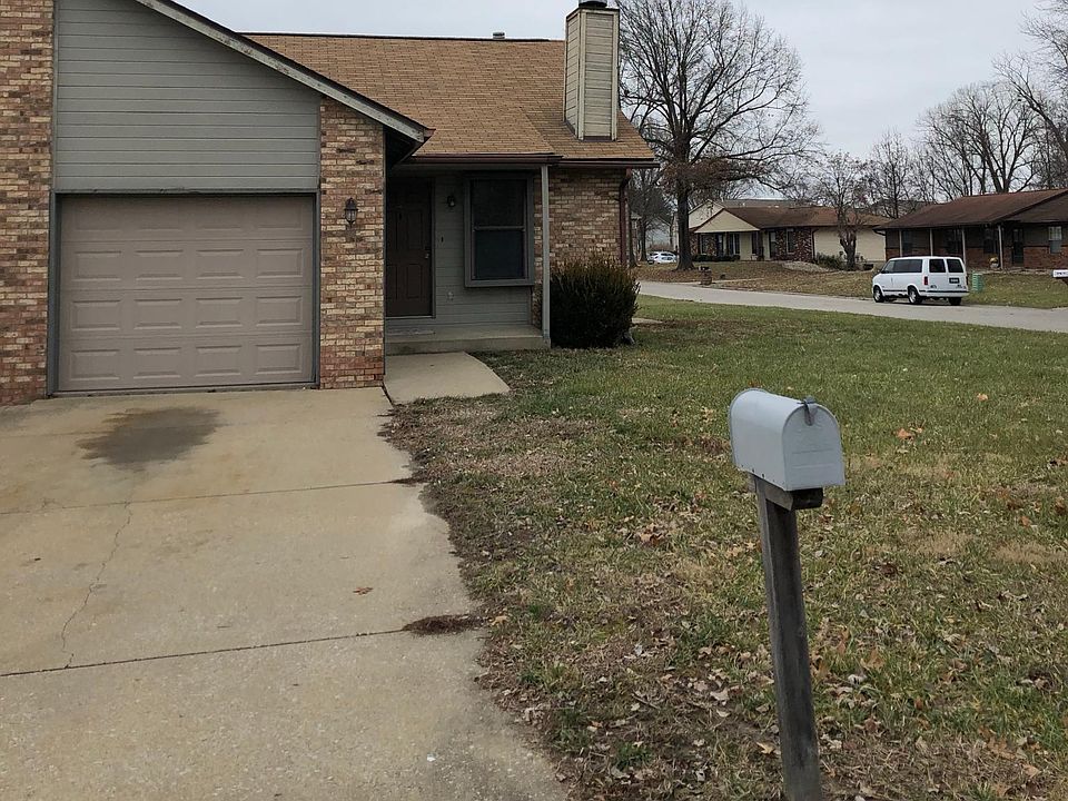 1st image of 36 Fox Meadow Ln APT B