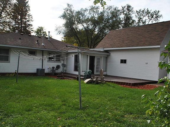 2nd image of 803 Laurel Ave