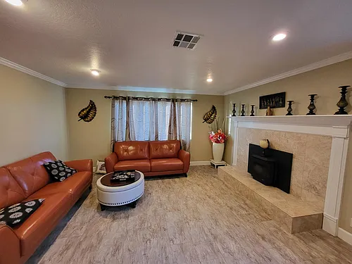 2236 Bishop Ave Photo 1