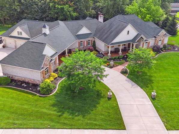 3399 Nottinghill Blvd, Plainfield, IN 46168