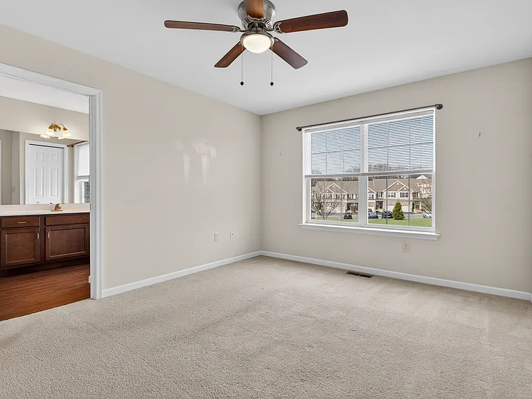 1772 Fairbank Ln — Photo 26