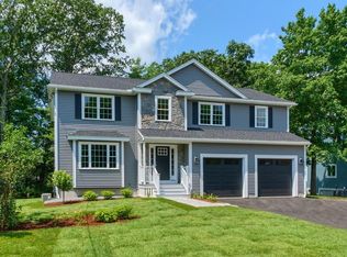 70 Hancock St, Bedford, MA 01730