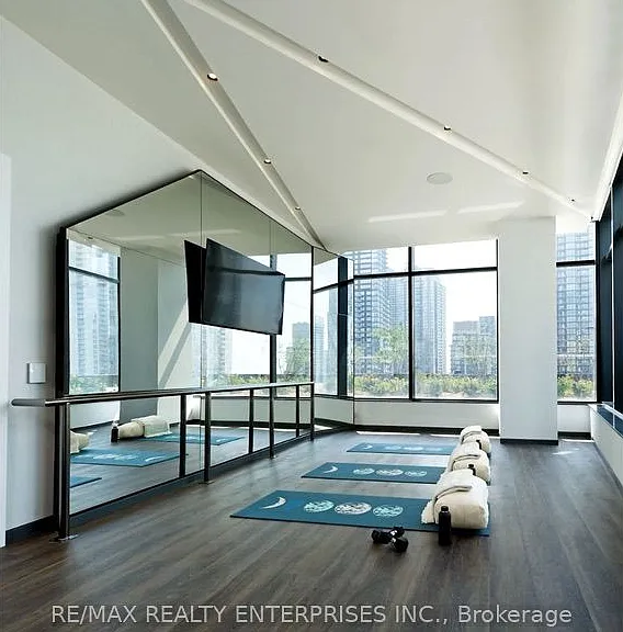 470 Front St W #2303 — Photo 33