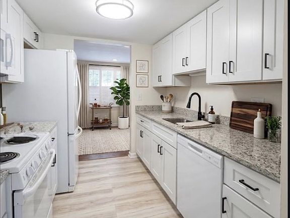 4th image of 7021 Bryant Towne Ct