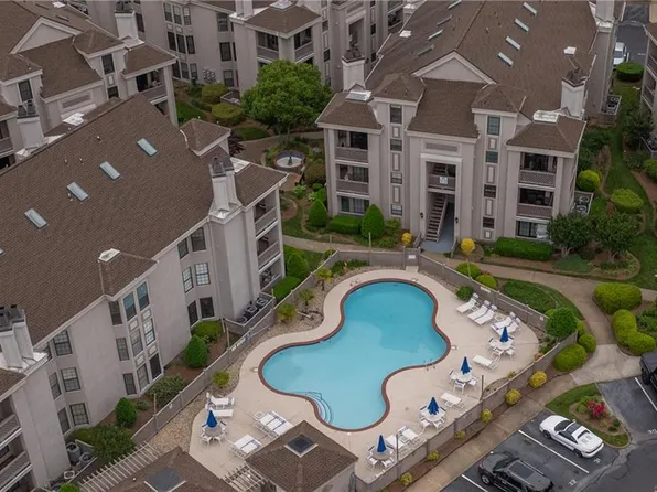 401 Harbour Point #101, Virginia Beach, VA 23451