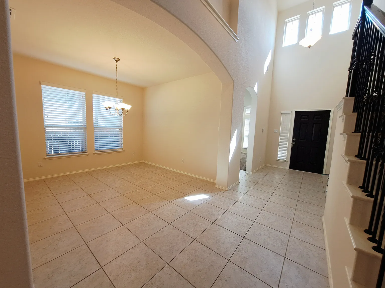 525 Loma Cedro Bend - 1 — Photo 2