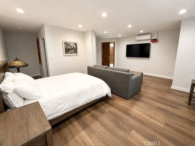 337 Washington Blvd #3 — Photo 2