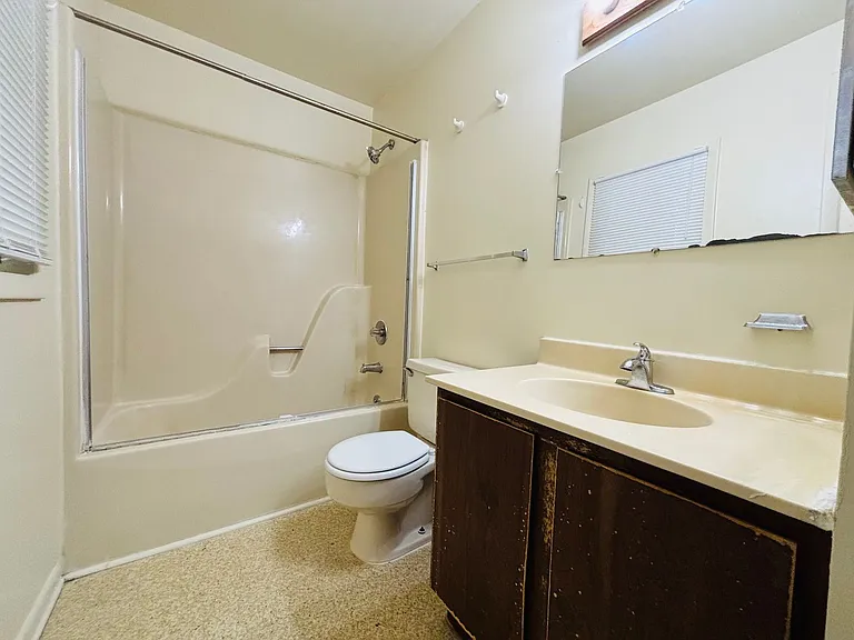 316 Shenandoah Cir — Photo 10
