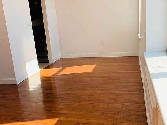 2nd image of 346 E 29th St APT 6F