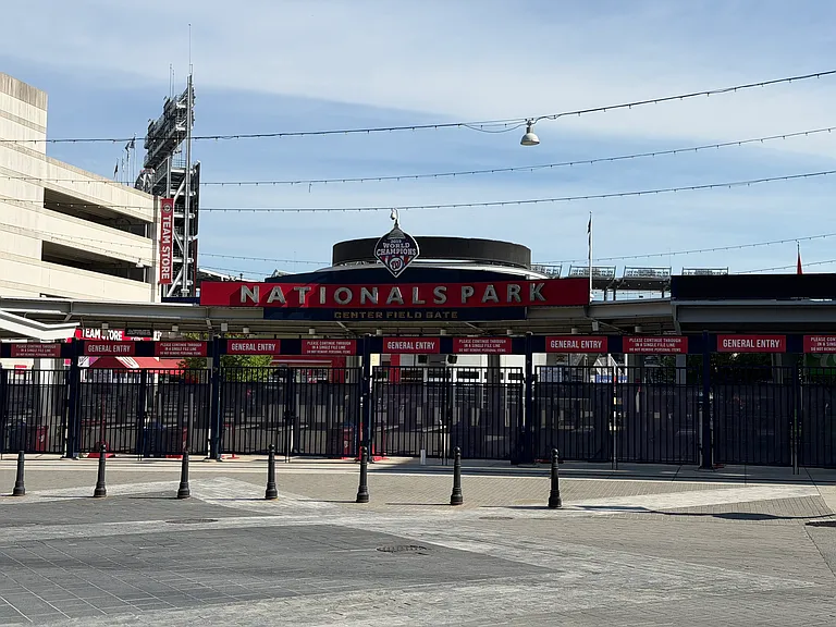 Walking distance to Nationals Park