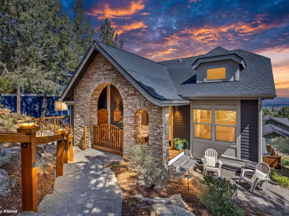 3042 NW Colonial Dr, Bend, OR 97703