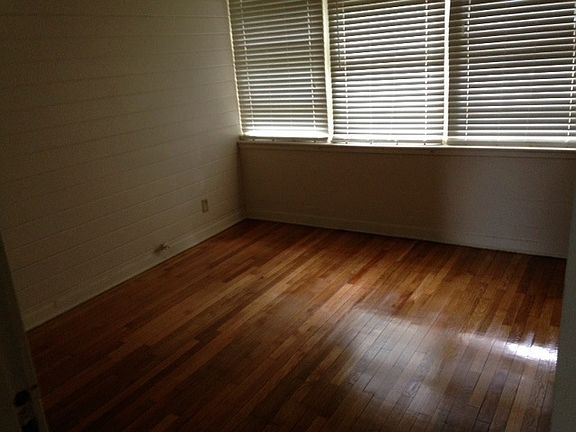 4th image of 234 Girard Park Cir