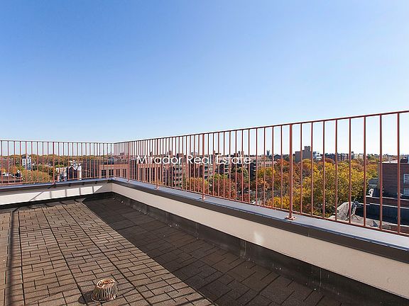 5th image of 490 Ocean Pkwy APT 063