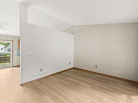 3rd image of 2434 E Rose Ave
