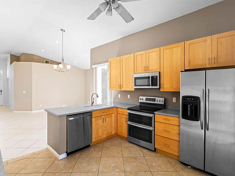 15250 SW 49th Ct — Photo 17