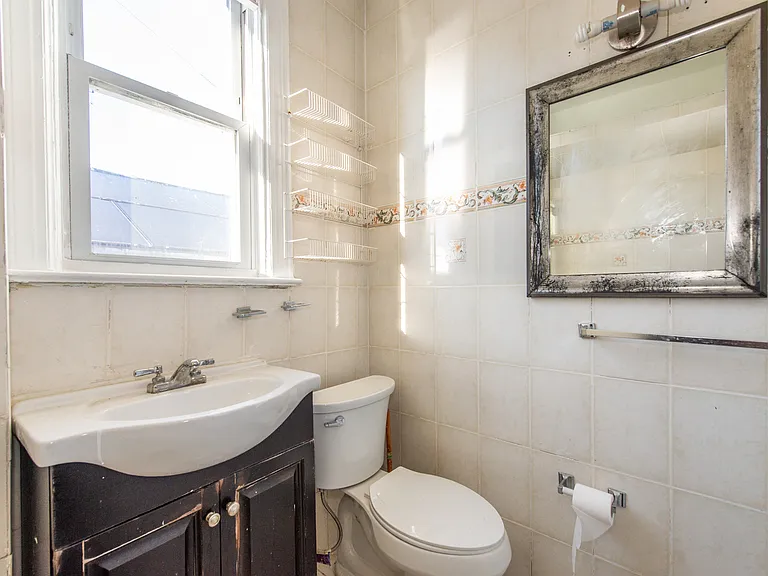 46 Spruce St #2 — Photo 22