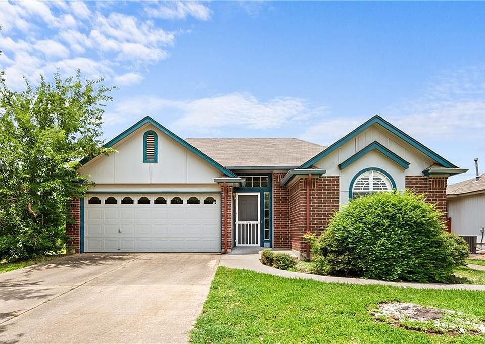 1st image of 611 Cactus Flower Dr