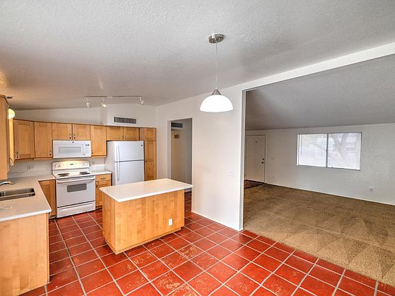 4th image of 7651 N Casimir Pulaski Ave