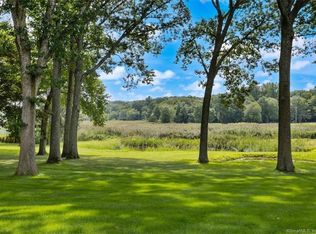 40A Ayers Point Rd, Old Saybrook, CT 06475