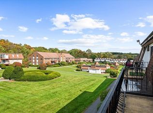 Williamsburg Court, Shrewsbury, MA 01545