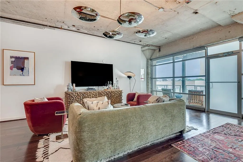 1 bed, 1.0 bath, 1282 sqft, $3,500 — Photo 1